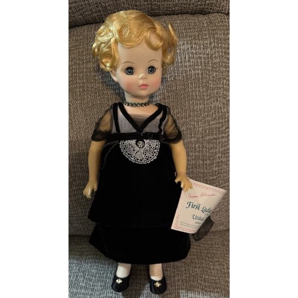 Madame Alexander Edith Wilson Doll #1430 First Lady Series V w/ Box & Tag - Picture 4 of 9
